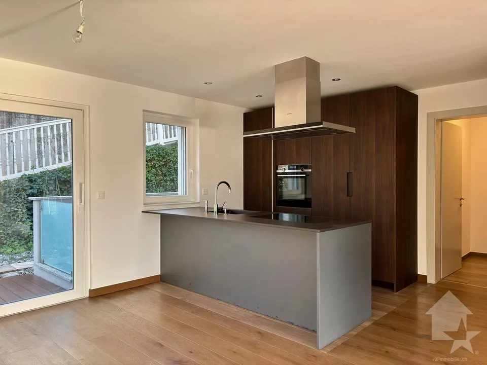 Spacieux 4.5 pièces et espace indépendant de 60 m2 !