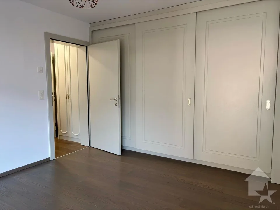 Spacieux 4.5 pièces et espace indépendant de 60 m2 ! – Foto 20 von 30