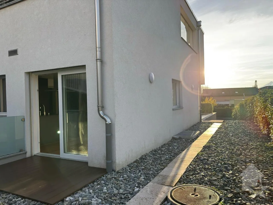 Spacieux 4.5 pièces et espace indépendant de 60 m2 ! – Foto 27 von 30