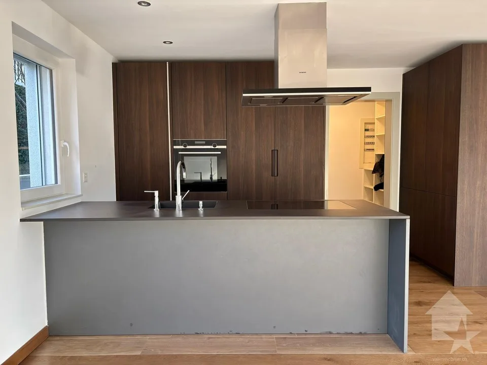 Spacieux 4.5 pièces et espace indépendant de 60 m2 !