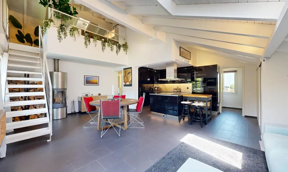 Grosse 2.5-Zimmer-Maisonette-Dachwohnung in Wirzweli