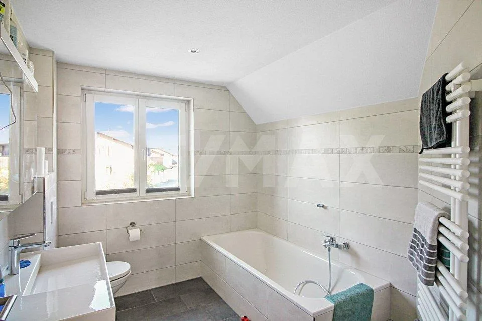 Ampia casa unifamiliare di 5,5 locali in un quartiere familiare – foto 11 di 13