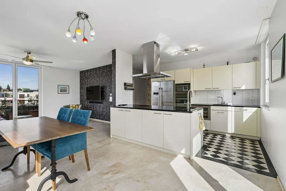 3½ Zimmer Attikawohnung mit 117 m2 Terrasse in Wallisellen – Foto 7 von 14