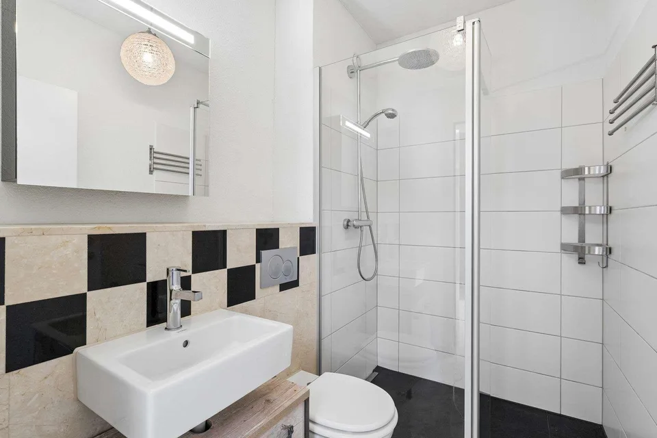 3½ Zimmer Attikawohnung mit 117 m2 Terrasse in Wallisellen – Foto 13 von 14