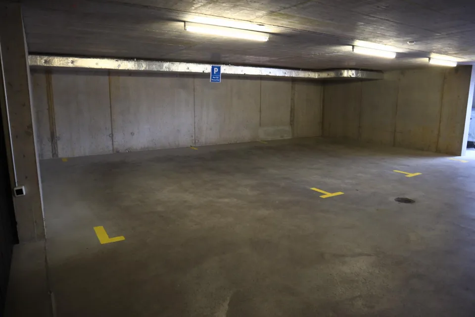 Edle 5.5-Zimmer-Terrassenwohnung in Pfeffingen – Foto 13 von 18