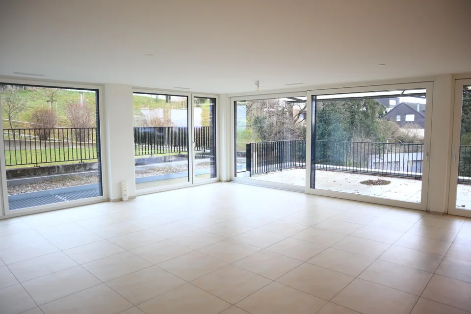 Edle 5.5-Zimmer-Terrassenwohnung in Pfeffingen – Foto 6 von 18