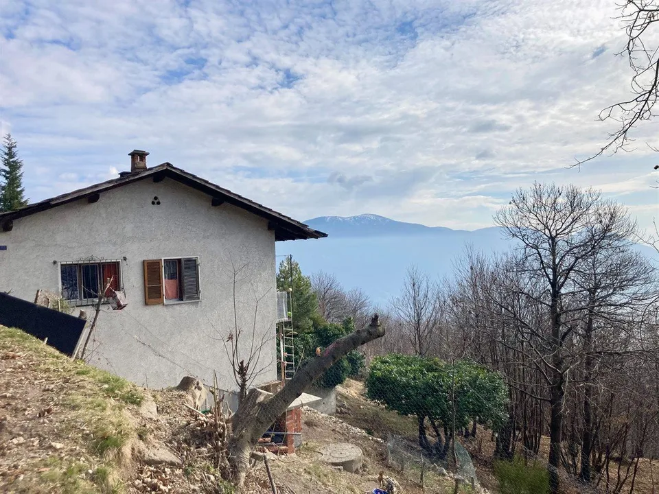 Haus zum renovieren in Monte Brè