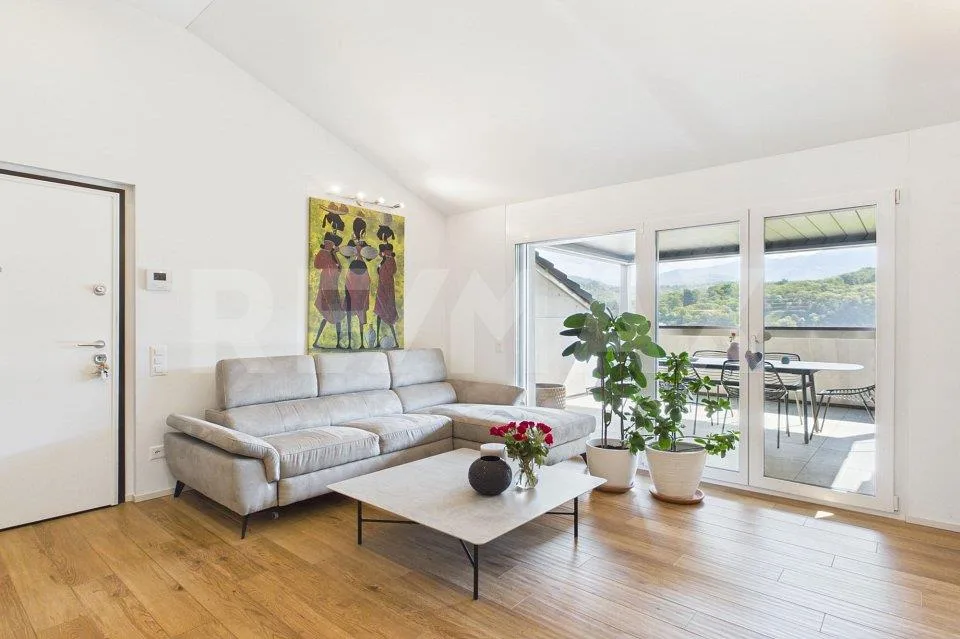 Dachgeschoss mit 3,5 Zimmern und Panoramablick