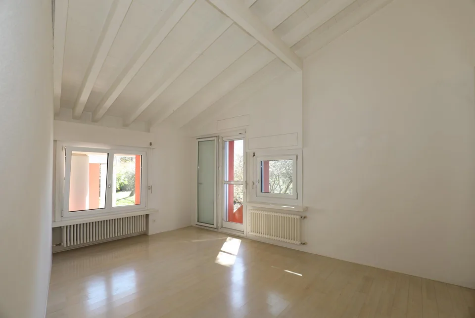 Architektonisch exklusive Villa mit Panoramasicht im Luganese – Foto 12 von 17