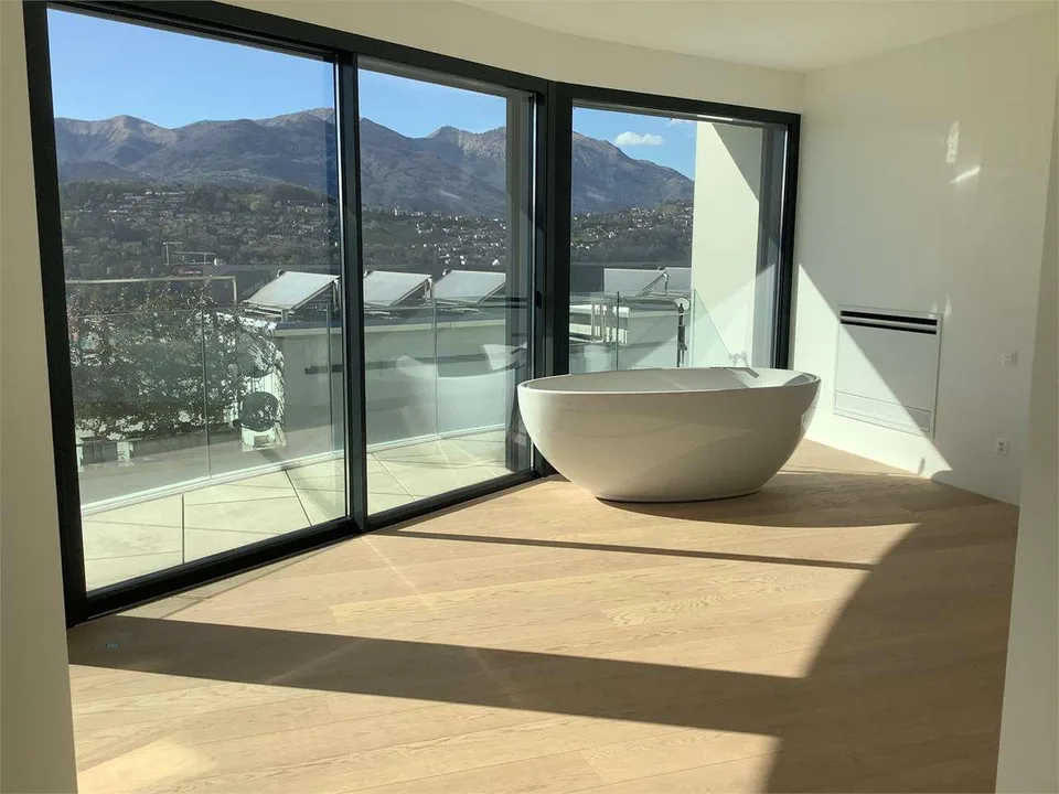 Lugano Albonago, moderna villa con piscina e vista lago – foto 12 di 13