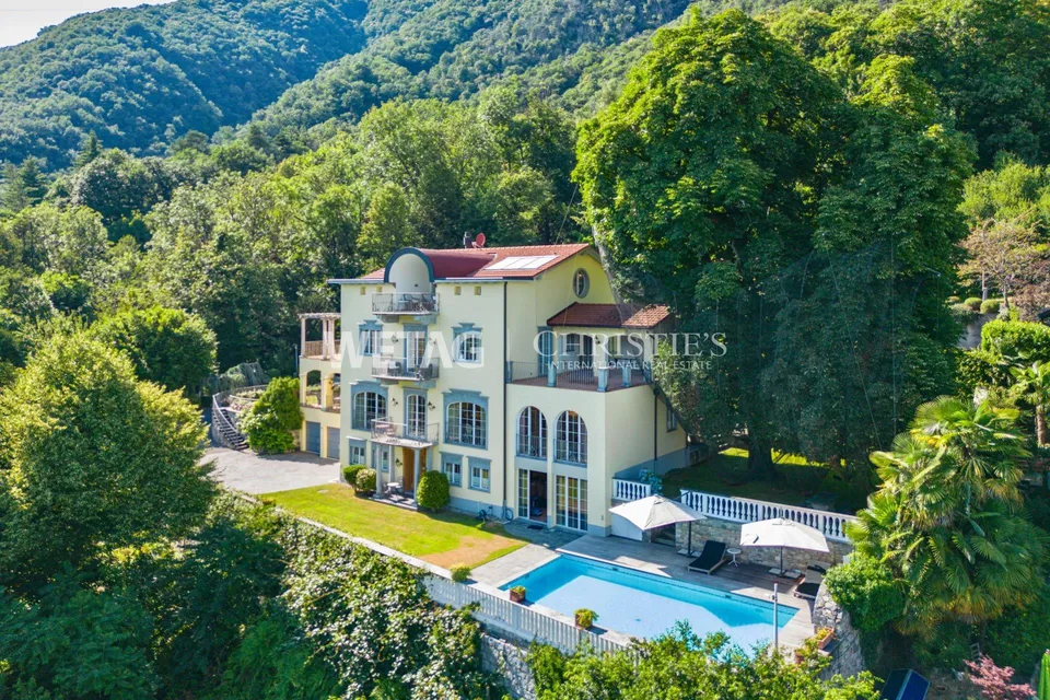 Esclusiva villa di lusso con piscina esterna e area wellness in ven...