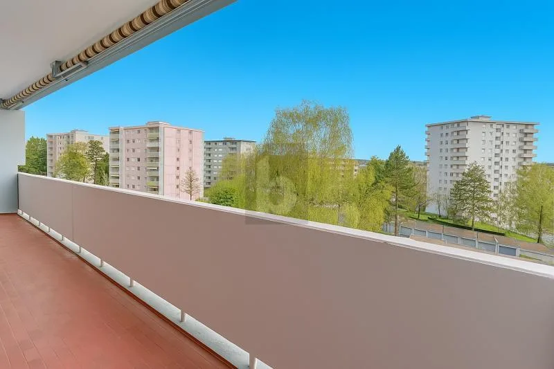 ENTIÈREMENT RÉNOVÉ À FRIBOURG