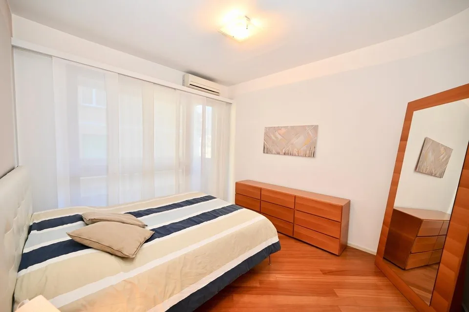 Elegante Appartamento con Vista Lago Mozzafiato a Lugano – photo 9 sur 14