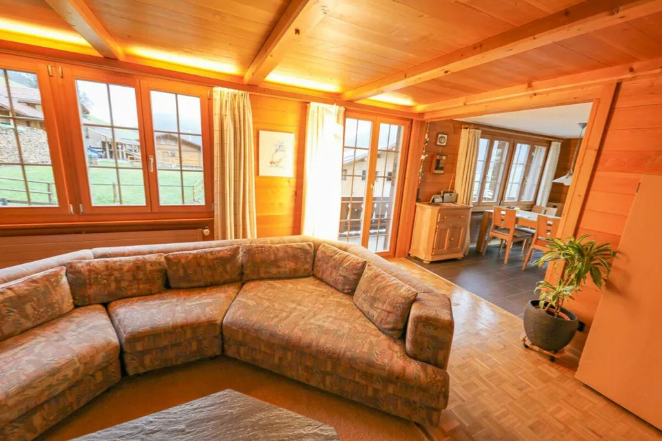 Beautiful alpine chalet with garage and panoramic view – photo 9 of 9