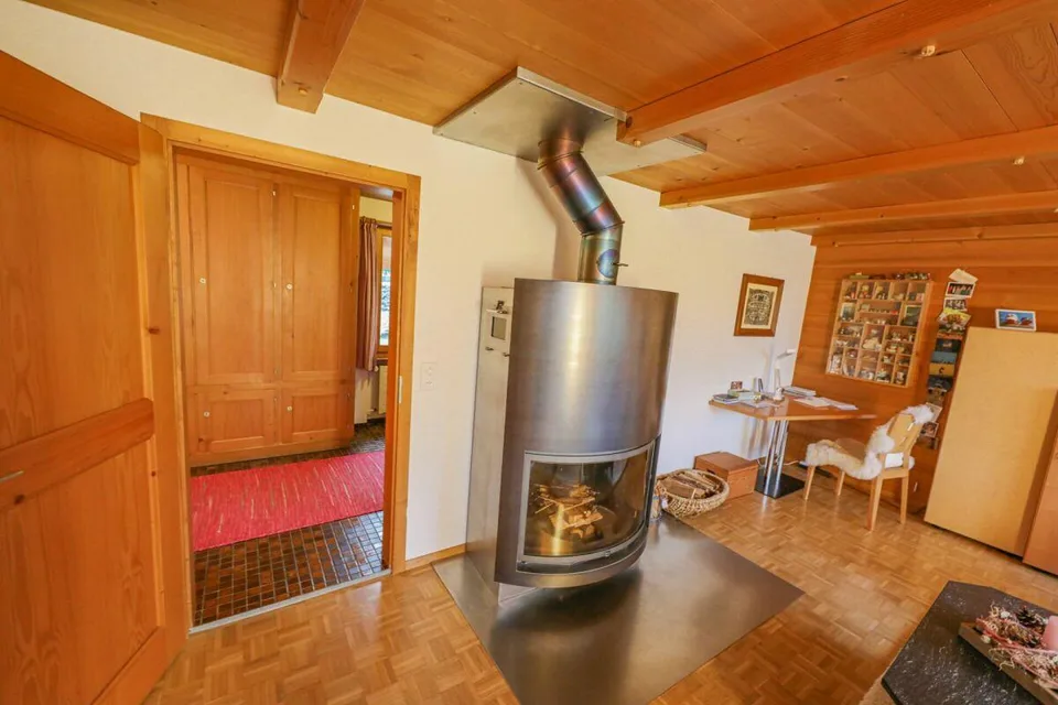 Beautiful alpine chalet with garage and panoramic view – photo 7 of 9