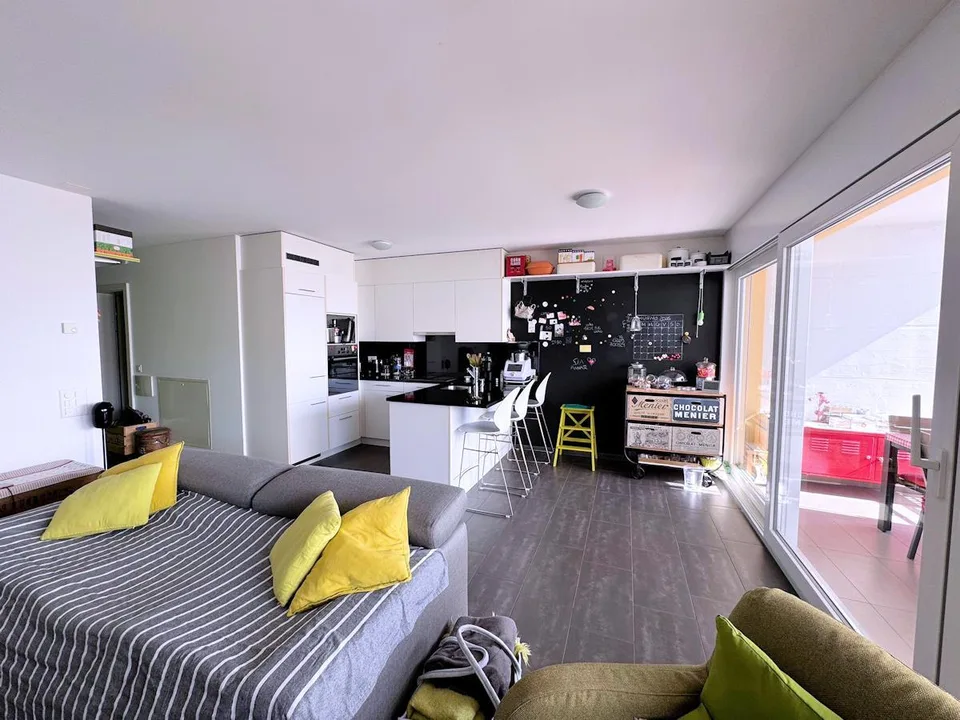 Helles 2.5-Zimmer-Apartment mit Pool und Wellnessbereich