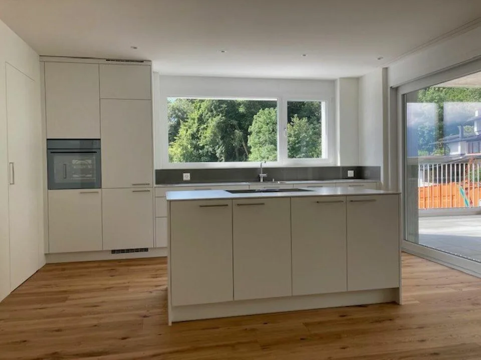 Grosszügige, helle 4.5 Zimmer-Eigentumswohnung Maisonette mit Mietv...