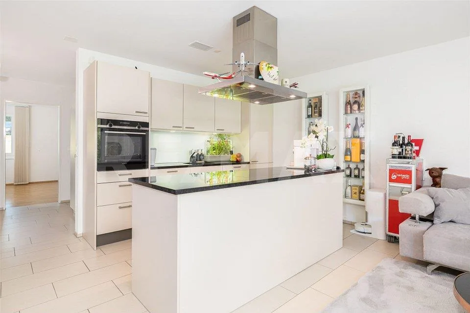 Appartement de jardin moderne avec retraite privée dans un espace vert