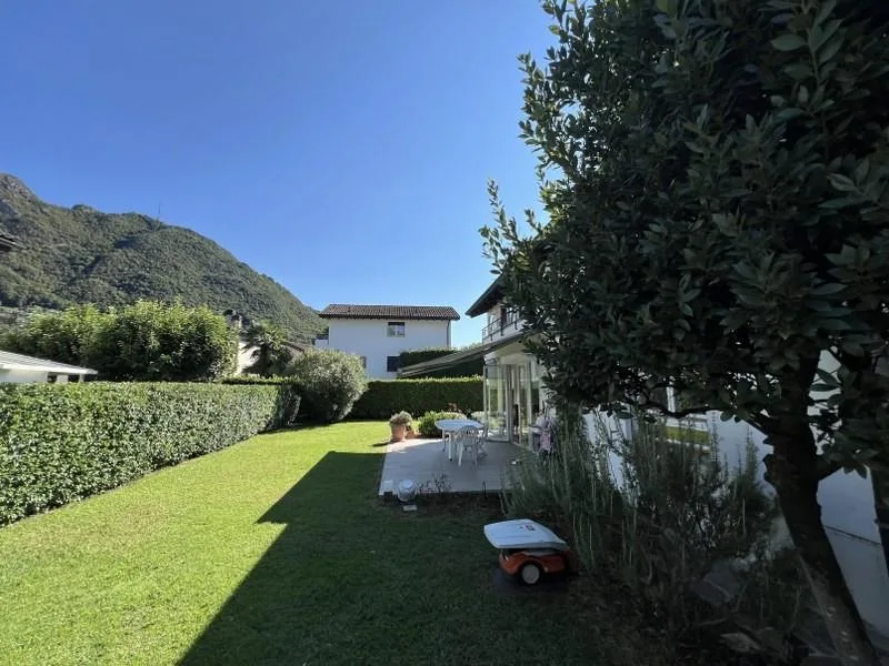 Einfamilienhaus mit Garten, sehr sonnig