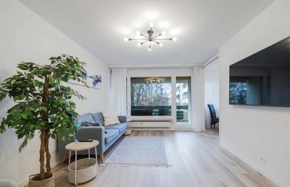 Moderne 2.5-Zimmer Eigentumswohnung mit grossem Balkon