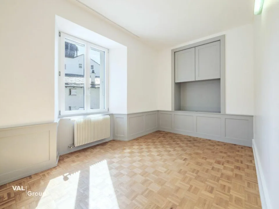 Appartamento ristrutturato di 4,5 locali con charme e bel giardino – foto 6 di 16