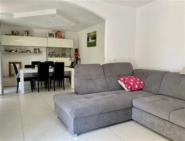 Renovated Semi-Detached Villa - Ideal for Families or Investment – photo 6 of 22