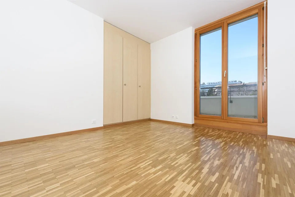 Profitez d'une superbe terrasse d'angle dans un quartier résidentiel