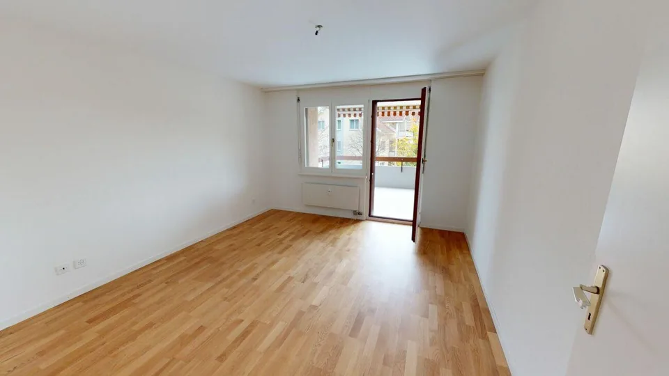 Schöne 3.5 Zimmer-Wohnung mit Sitzplatz