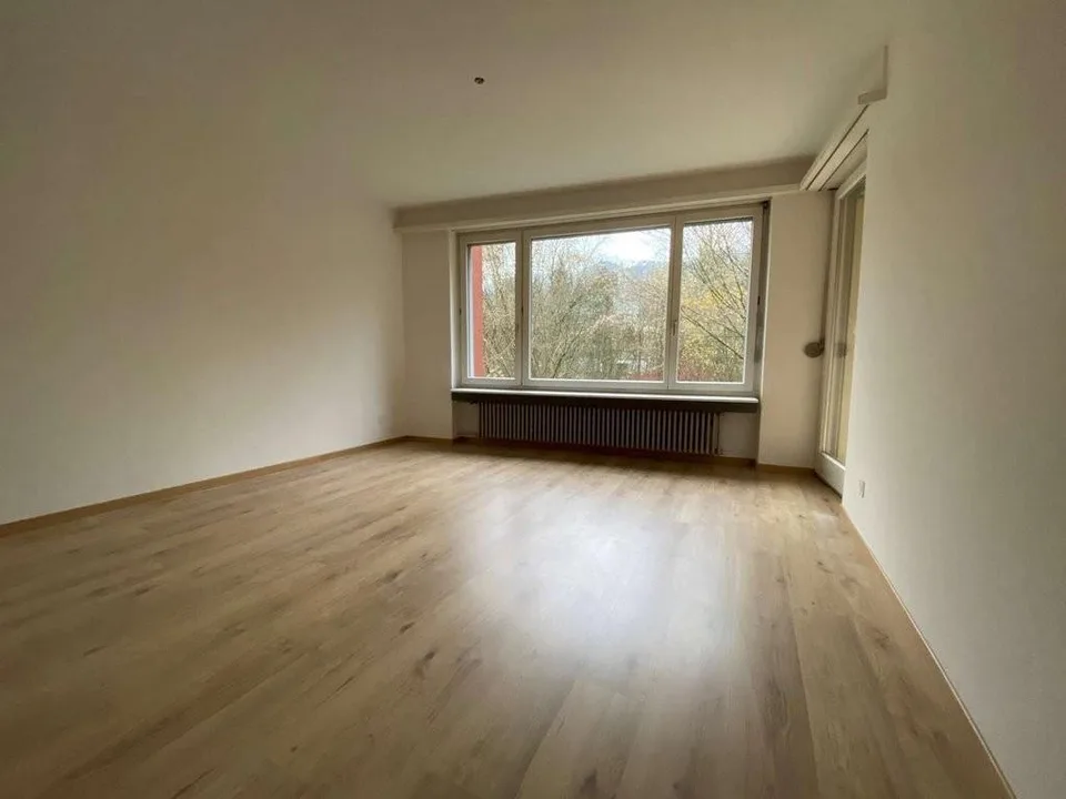 Vivere in una zona tranquilla ad Adliswil - Limitato fino al 30.09.2027