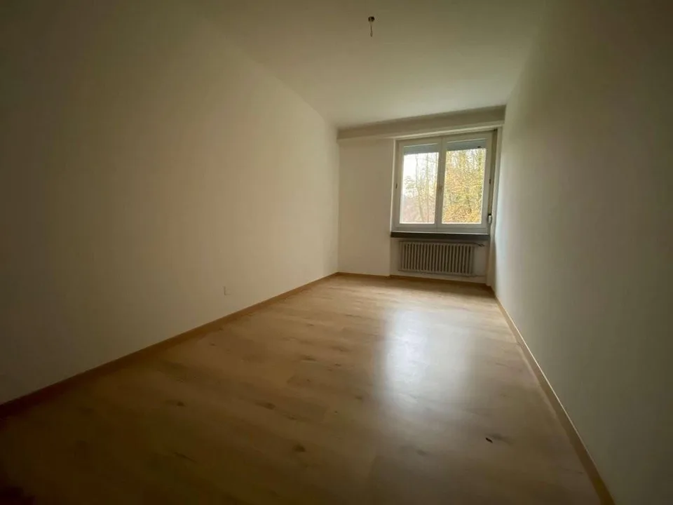 Vivere in una zona tranquilla ad Adliswil - Limitato fino al 30.09.2027