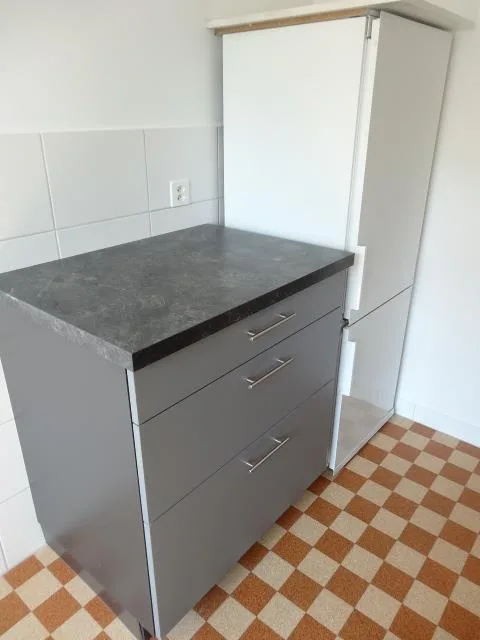 Helle, grosse 3,5-Zi'Wohnung (82m²) im 2. Stock – photo 6 sur 17