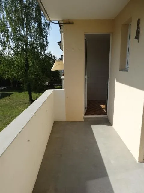 Helle, grosse 3,5-Zi'Wohnung (82m²) im 2. Stock – photo 10 sur 17