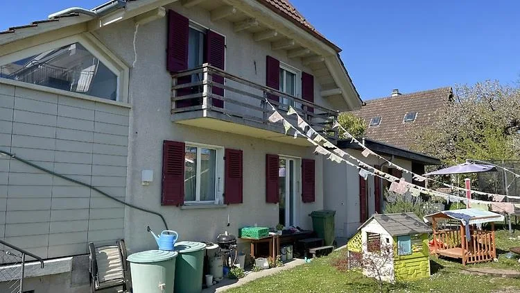 4½ ZIMMER-HAUS IN TÄUFFELEN (BE), MÖBLIERT