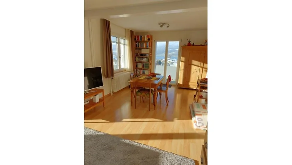 4½ ZIMMER-HAUS IN TÄUFFELEN (BE), MÖBLIERT