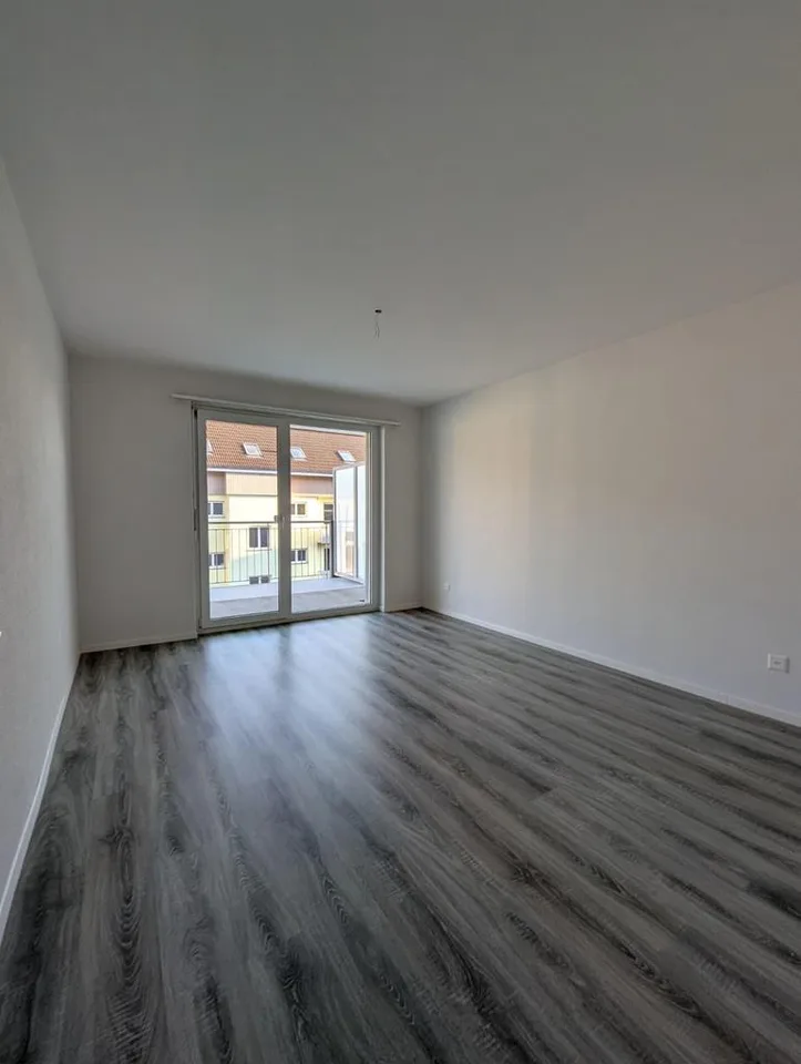Moderne 3.5-Zimmerwohnung mit Balkon im 2. Stock / Mietzinsaktion