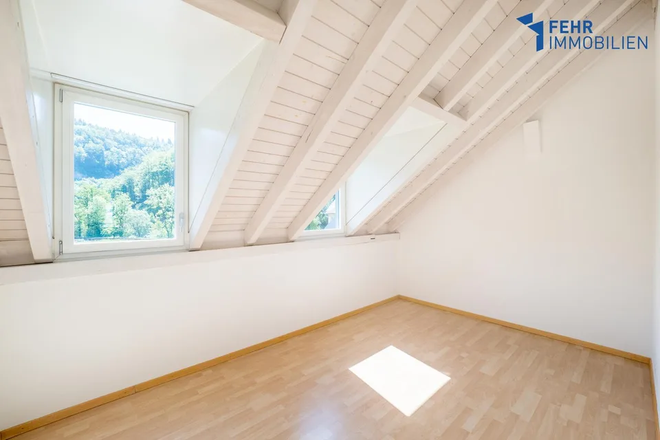 Fehr Immobilien - Appartamento di charme 4,5 locali mansardato