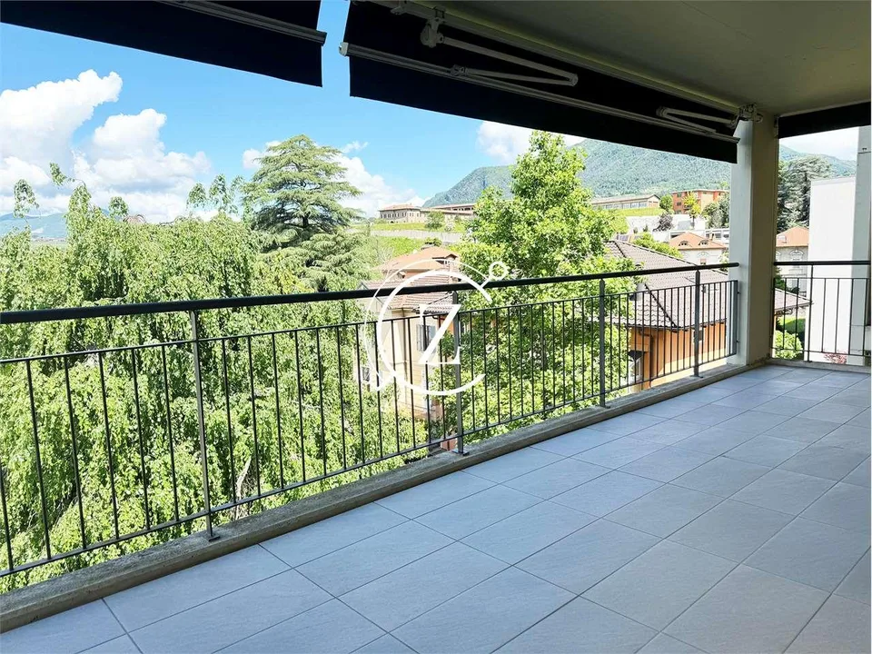 Appartamento 4.5 spazioso Balerna con vista aperta