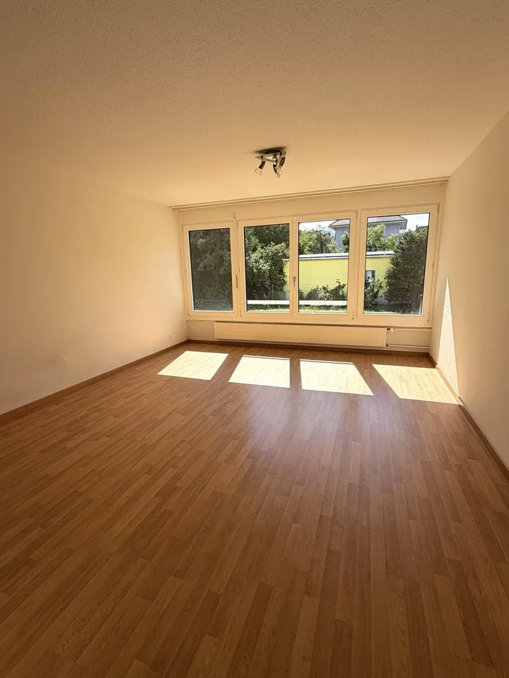 BEFRISTETES STUDIO IN BAHNHOFSNÄHE