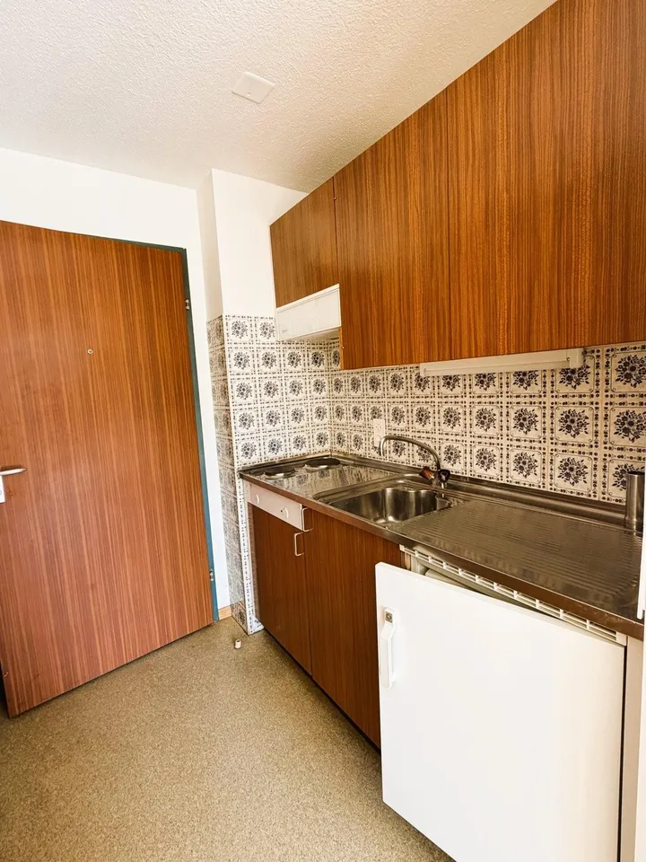 BEFRISTETES STUDIO IN BAHNHOFSNÄHE