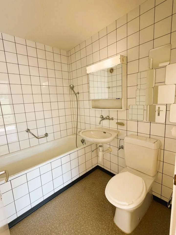 BEFRISTETES STUDIO IN BAHNHOFSNÄHE