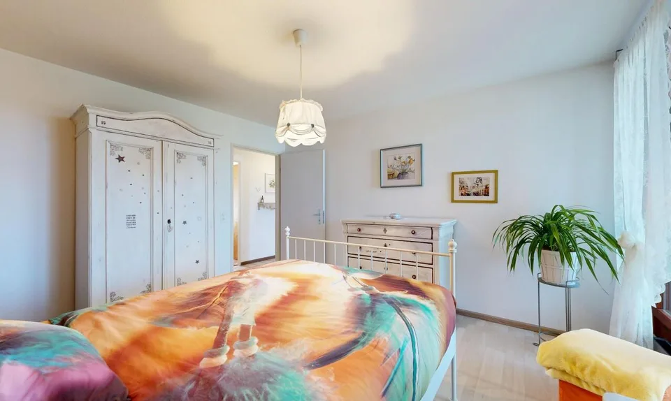 Light-flooded 5.5-room apartment with sunny balcony – photo 8 of 21