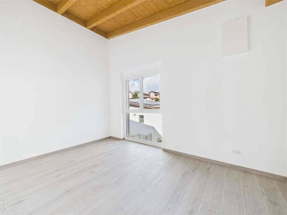 Superbe villa neuve à Sant'Antonino – photo 10 sur 13