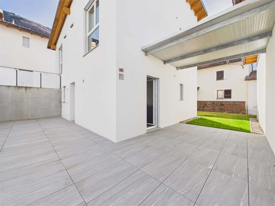 Superbe villa neuve à Sant'Antonino – photo 12 sur 13
