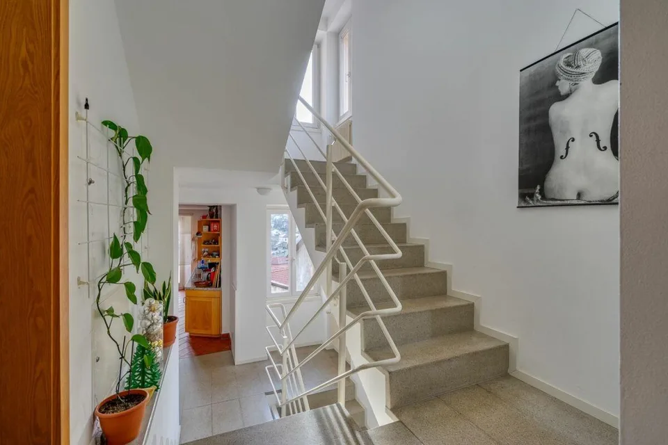 AROGNO · CASA BIFAMILIARE NEL NUCLEO STORICO · POSSIBILITÀ DI RESIDENZA SECONDARIA – foto 7 di 13