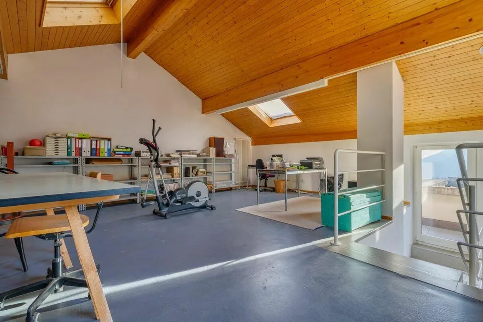 AROGNO · CASA BIFAMILIARE NEL NUCLEO STORICO · POSSIBILITÀ DI RESIDENZA SECONDARIA – foto 11 di 13