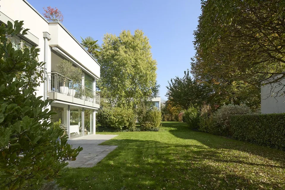 Appartamento di 4,5 locali con 173 m² di superficie abitabile totale e serra Sky-Frame