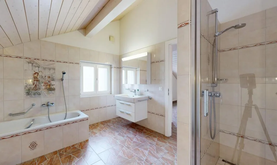 Spacieux duplex rénové de 160 m² au c?ur du village de Riddes – photo 8 sur 19
