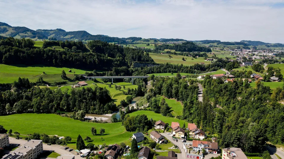 Wohnen, wo die Natur beginnt mit Sitzplatz und Blick ins Grüne – Foto 8 von 8