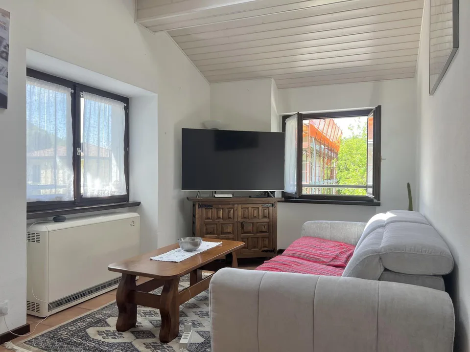 Nous vendons une maison unifamiliale à proximité du noyau de Piandera