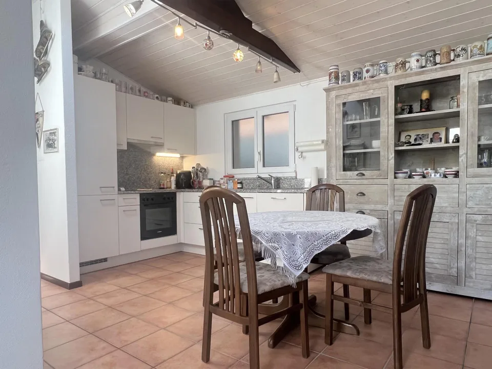 LUMINOSA CASA UNIFAMILIARE 3.5 LOCALI NEL VERDE A PIANDERA